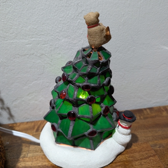 Catalina Lighting Tiffany Style Leaded Glass Christmas Tree Holiday Lamp 8.5” - Picture 6 of 7